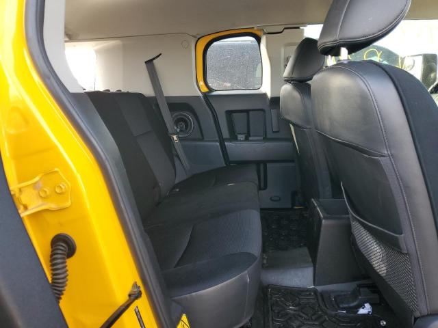 JTEBU11F070019904 - 2007 TOYOTA FJ CRUISER YELLOW photo 10