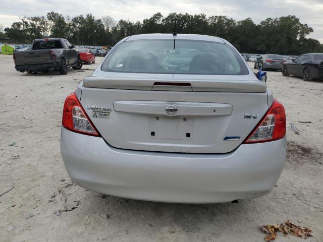 3N1CN7AP8EL858879 - 2014 NISSAN VERSA S SILVER photo 6