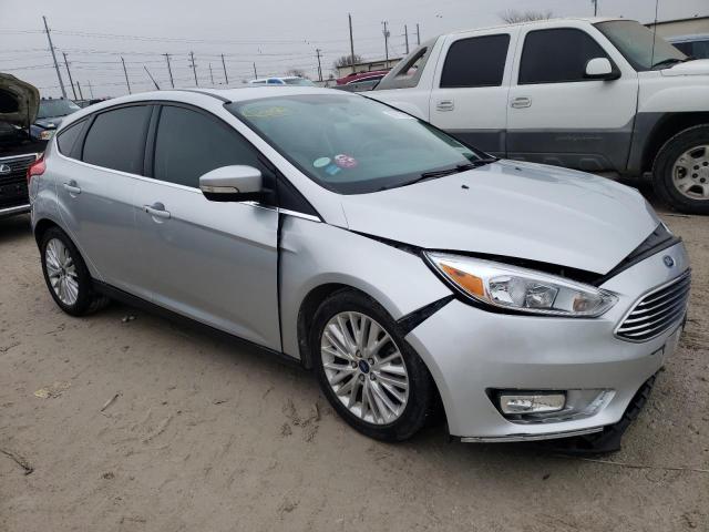 1FADP3N29JL314261 - 2018 FORD FOCUS TITANIUM SILVER photo 4