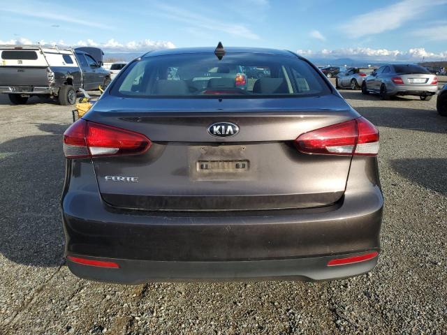 3KPFL4A77JE199013 - 2018 KIA FORTE LX CHARCOAL photo 6