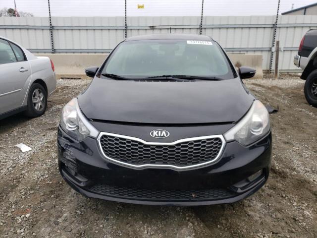 KNAFK5A86G5658194 - 2016 KIA FORTE LX BLACK photo 5