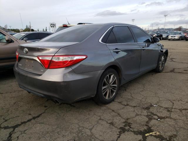 4T1BF1FK3FU094619 - 2015 TOYOTA CAMRY LE GRAY photo 3