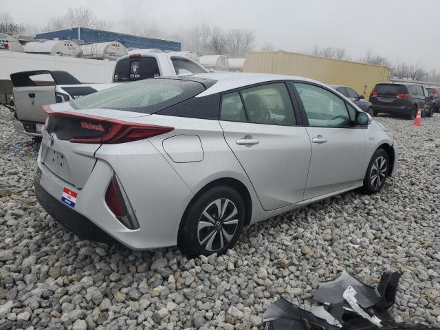 JTDKARFPXJ3090854 - 2018 TOYOTA PRIUS PRIM 银色 照片 3