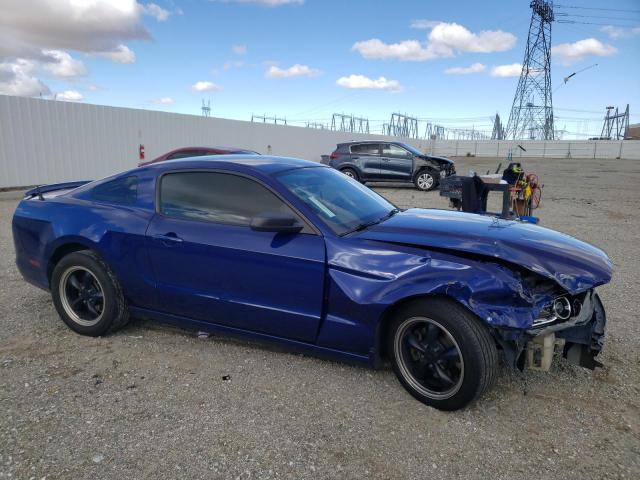 1ZVBP8AM6D5259179 - 2013 FORD MUSTANG BLUE photo 4