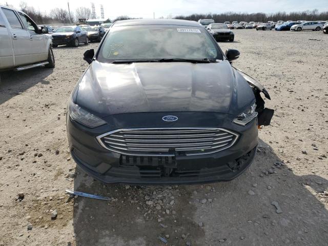 3FA6P0H71HR383195 - 2017 FORD FUSION SE BLACK photo 5