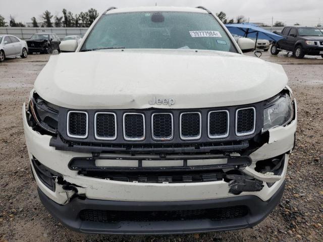 3C4NJDBB8JT255959 - 2018 JEEP COMPASS LATITUDE WHITE photo 5