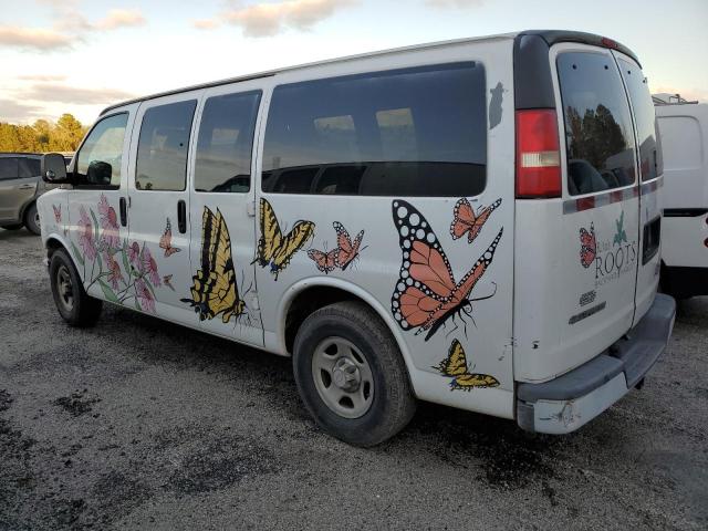 1GBFG15T571223545 - 2007 CHEVROLET EXPRESS G1 WHITE photo 2