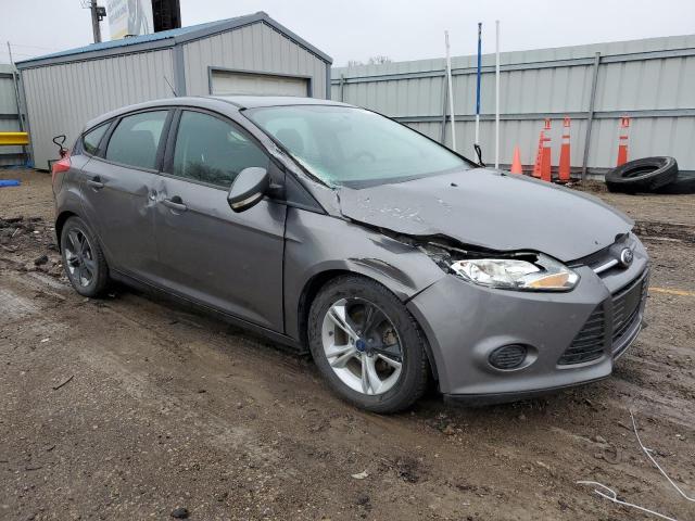 1FADP3K25EL431104 - 2014 FORD FOCUS SE GRAY photo 4