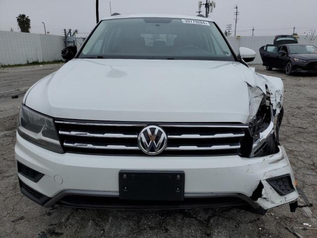 3VV1B7AX4JM089493 - 2018 VOLKSWAGEN TIGUAN S WHITE photo 5