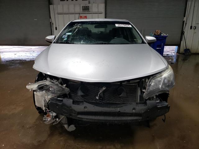 4T1BF1FKXDU237076 - 2013 TOYOTA CAMRY L SILVER photo 5