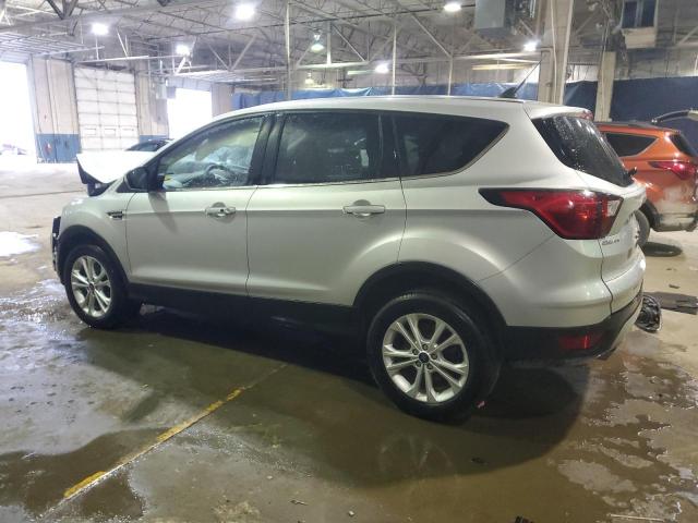 1FMCU9GDXKUC01362 - 2019 FORD ESCAPE SE SILVER photo 2