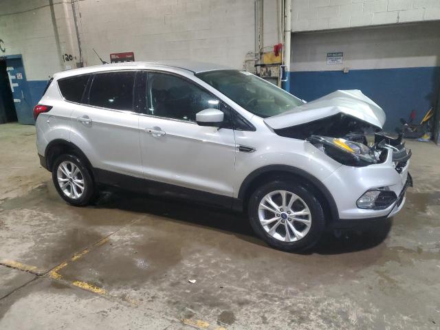 1FMCU9GDXKUC01362 - 2019 FORD ESCAPE SE SILVER photo 4