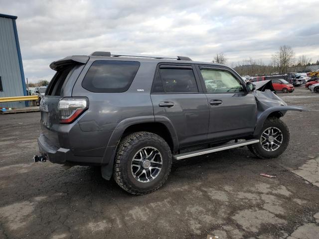 JTEBU5JRXL5813596 - 2020 TOYOTA 4RUNNER SR5/SR5 PREMIUM GRAY photo 3