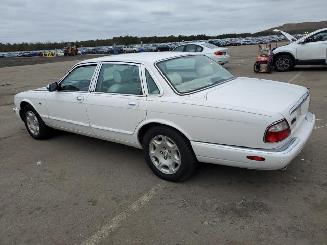 SAJDA14C73LF58590 - 2003 JAGUAR XJ8 WHITE photo 2