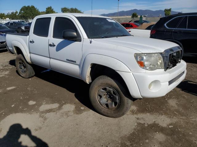 5TEJU62N75Z034738 - 2005 TOYOTA TACOMA DOUBLE CAB PRERUNNER WHITE photo 4