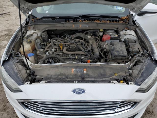 3FA6P0HD6JR262254 - 2018 FORD FUSION SE WHITE photo 11