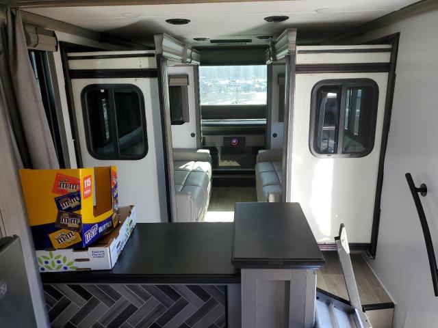 4YDFM0T26N4701778 - 2022 KEYSTONE MONTANA 双色 照片 7