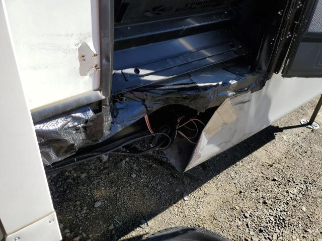 4YDFM0T26N4701778 - 2022 KEYSTONE MONTANA 双色 照片 9