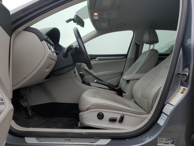 1VWDT7A32HC038704 - 2017 VOLKSWAGEN PASSAT R-LINE Grau Foto 7