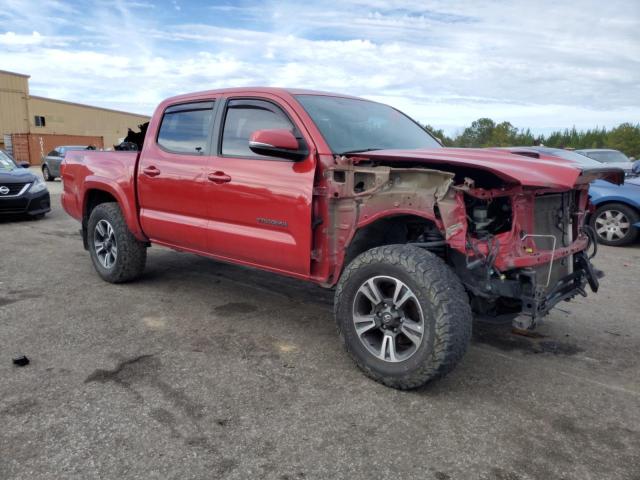 3TMCZ5AN1HM116438 - 2017 TOYOTA TACOMA DOUBLE CAB RED photo 4