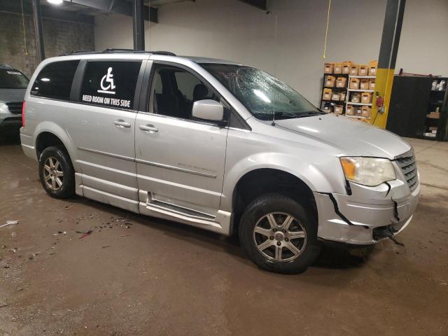 2A4RR5DX5AR162208 - 2010 CHRYSLER TOWN & COU TOURING SILVER photo 4