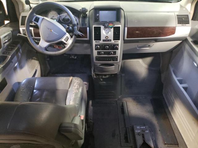 2A4RR5DX5AR162208 - 2010 CHRYSLER TOWN & COU TOURING SILVER photo 8