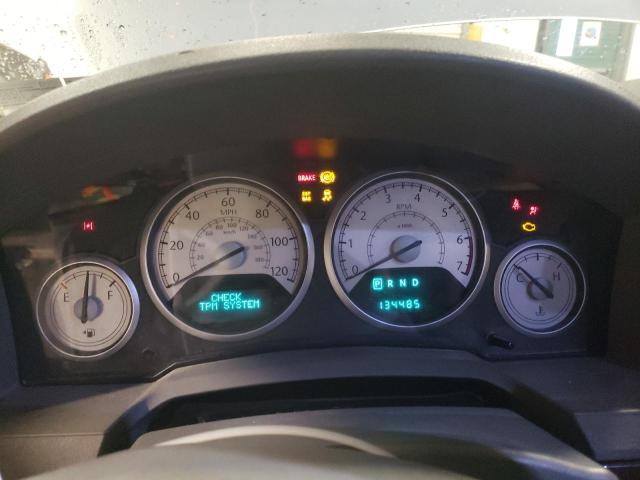 2A4RR5DX5AR162208 - 2010 CHRYSLER TOWN & COU TOURING SILVER photo 9