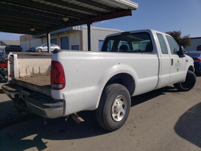 1FTNX20L12EA06323 - 2002 FORD F250 SUPER DUTY WHITE photo 3