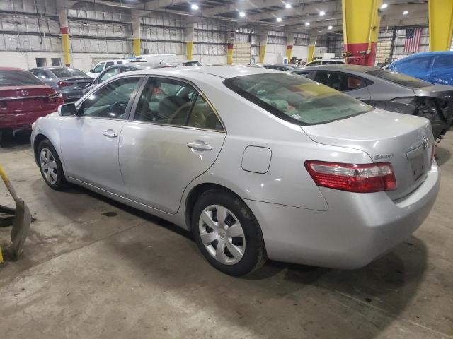 4T1BE46K57U621002 - 2007 TOYOTA CAMRY A CE SILVER photo 2