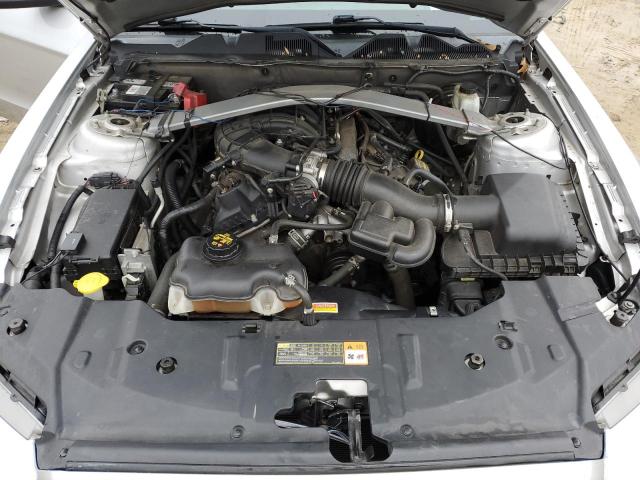 1ZVBP8EM6D5202796 - 2013 FORD MUSTANG SILVER photo 11