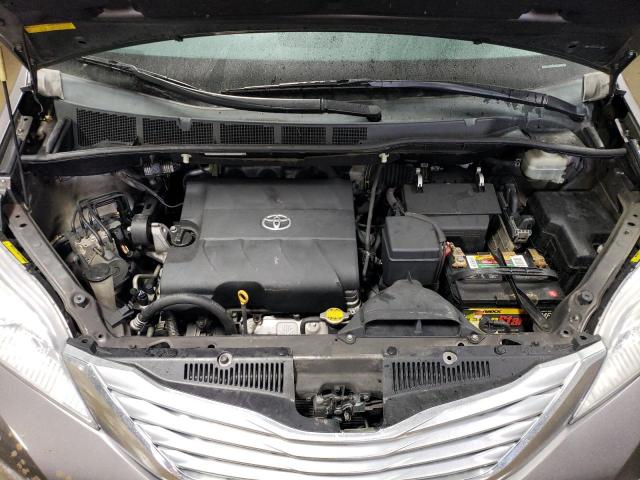 5TDYK3DC4BS115980 - 2011 TOYOTA SIENNA XLE GRAY photo 12