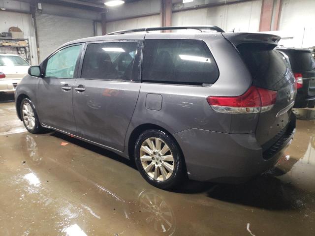 5TDYK3DC4BS115980 - 2011 TOYOTA SIENNA XLE GRAY photo 2