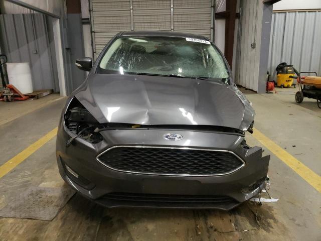 1FADP3H2XHL345590 - 2017 FORD FOCUS SEL GRAY photo 5