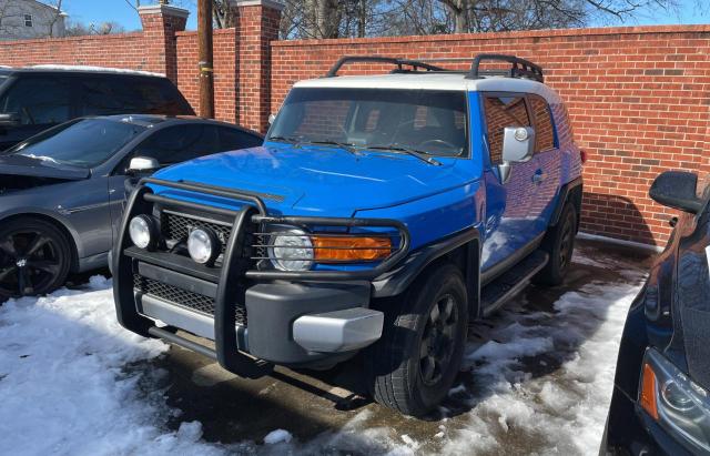 JTEBU11F170004277 - 2007 TOYOTA FJ CRUISER BLUE photo 2