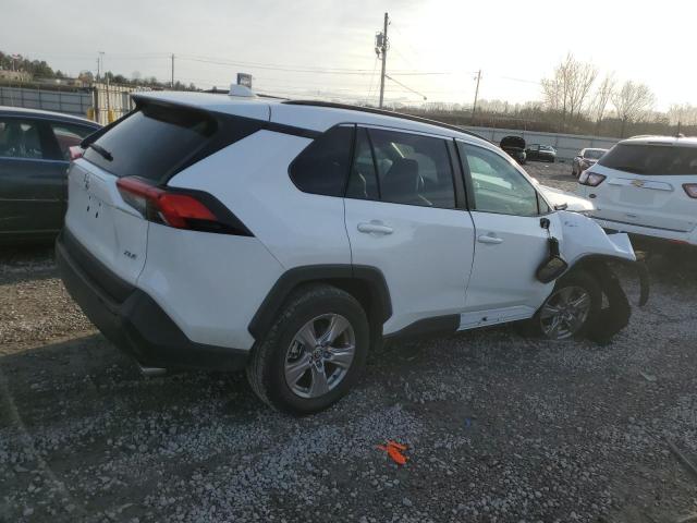 2T3W1RFV8NW222089 - 2022 TOYOTA RAV4 XLE WHITE photo 3