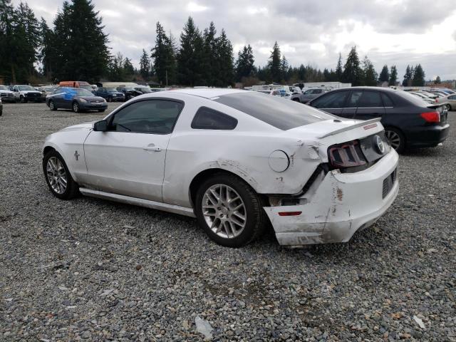 1ZVBP8AM8E5199939 - 2014 FORD MUSTANG WHITE photo 2