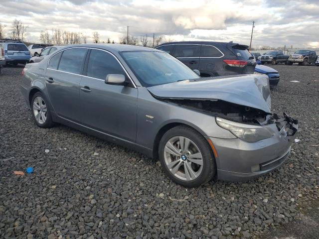 WBANV1C53AC158365 - 2010 BMW 528 XI GRAY photo 4