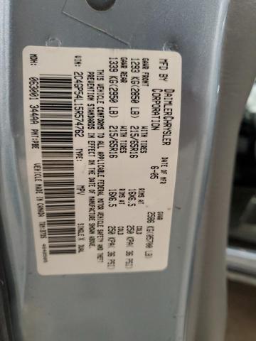 2C4GP54L15R574762 - 2005 CHRYSLER TOWN & COU TOURING SILVER photo 13