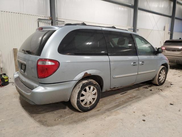 2C4GP54L15R574762 - 2005 CHRYSLER TOWN & COU TOURING SILVER photo 3