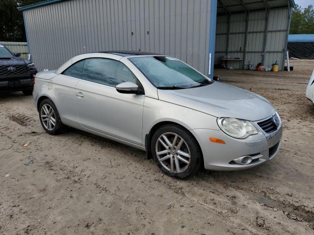 WVWFA71F19V013469 - 2009 VOLKSWAGEN EOS LUX SILVER photo 4