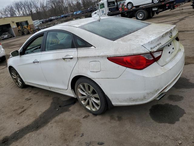 5NPEC4AB5CH413026 - 2012 HYUNDAI SONATA SE WHITE photo 2