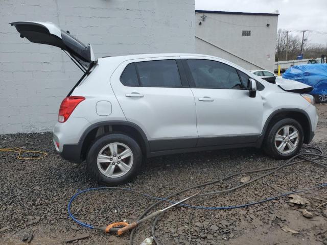 3GNCJNSB3LL129855 - 2020 CHEVROLET TRAX LS SILVER photo 3