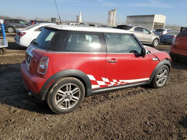 WMWSU3C58DT680981 - 2013 MINI COOPER RED photo 3