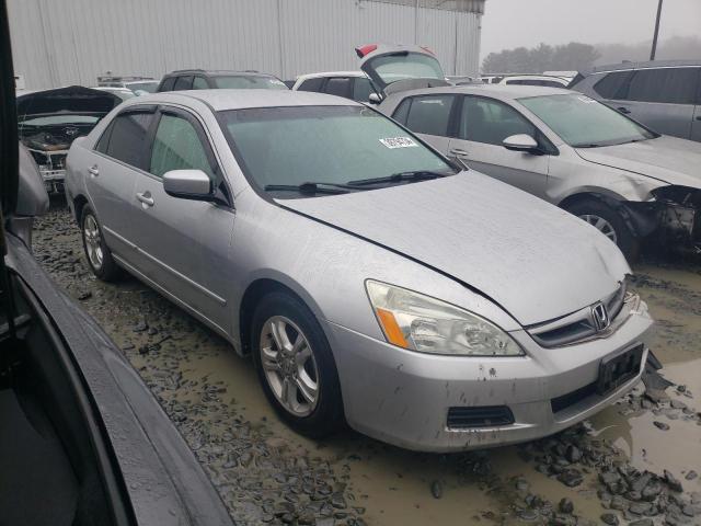 1HGCM56387A091296 - 2007 HONDA ACCORD SE SILVER photo 4