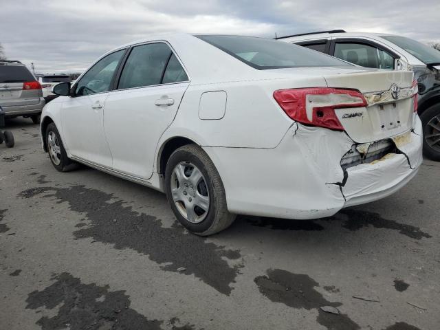 4T1BF1FK1CU134126 - 2012 TOYOTA CAMRY BASE WHITE photo 2