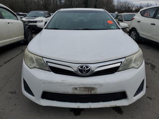 4T1BF1FK1CU134126 - 2012 TOYOTA CAMRY BASE WHITE photo 5