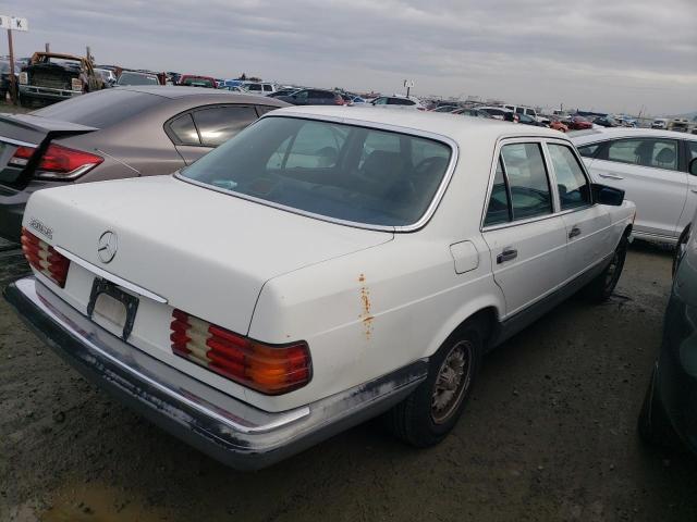 WDBCA32AXEA033735 - 1984 MERCEDES-BENZ 380 SE WHITE photo 3