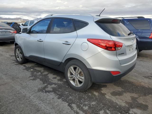 KM8JU3AC0BU128944 - 2011 HYUNDAI TUCSON GLS SILVER photo 2