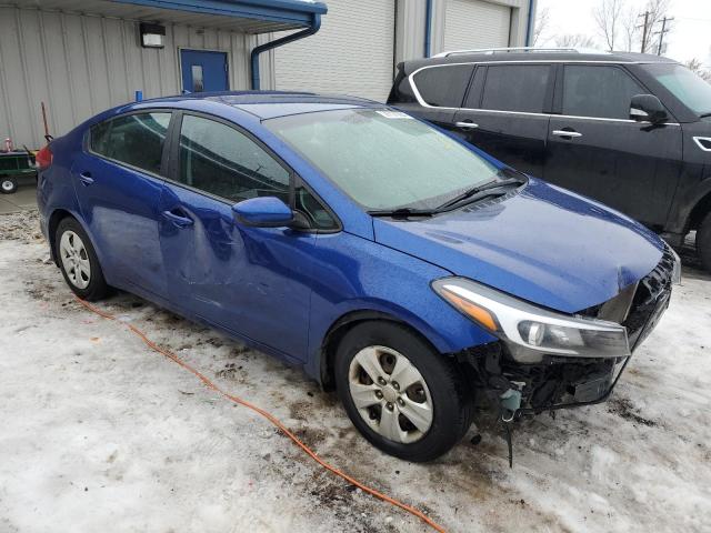 3KPFK4A72HE055818 - 2017 KIA FORTE LX BLUE photo 4