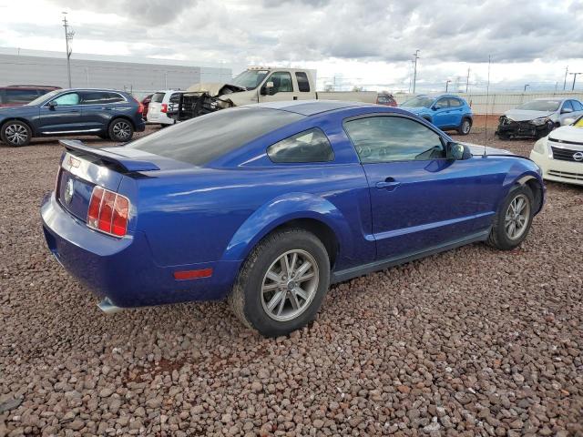 1ZVHT80N055240452 - 2005 FORD MUSTANG BLUE photo 3